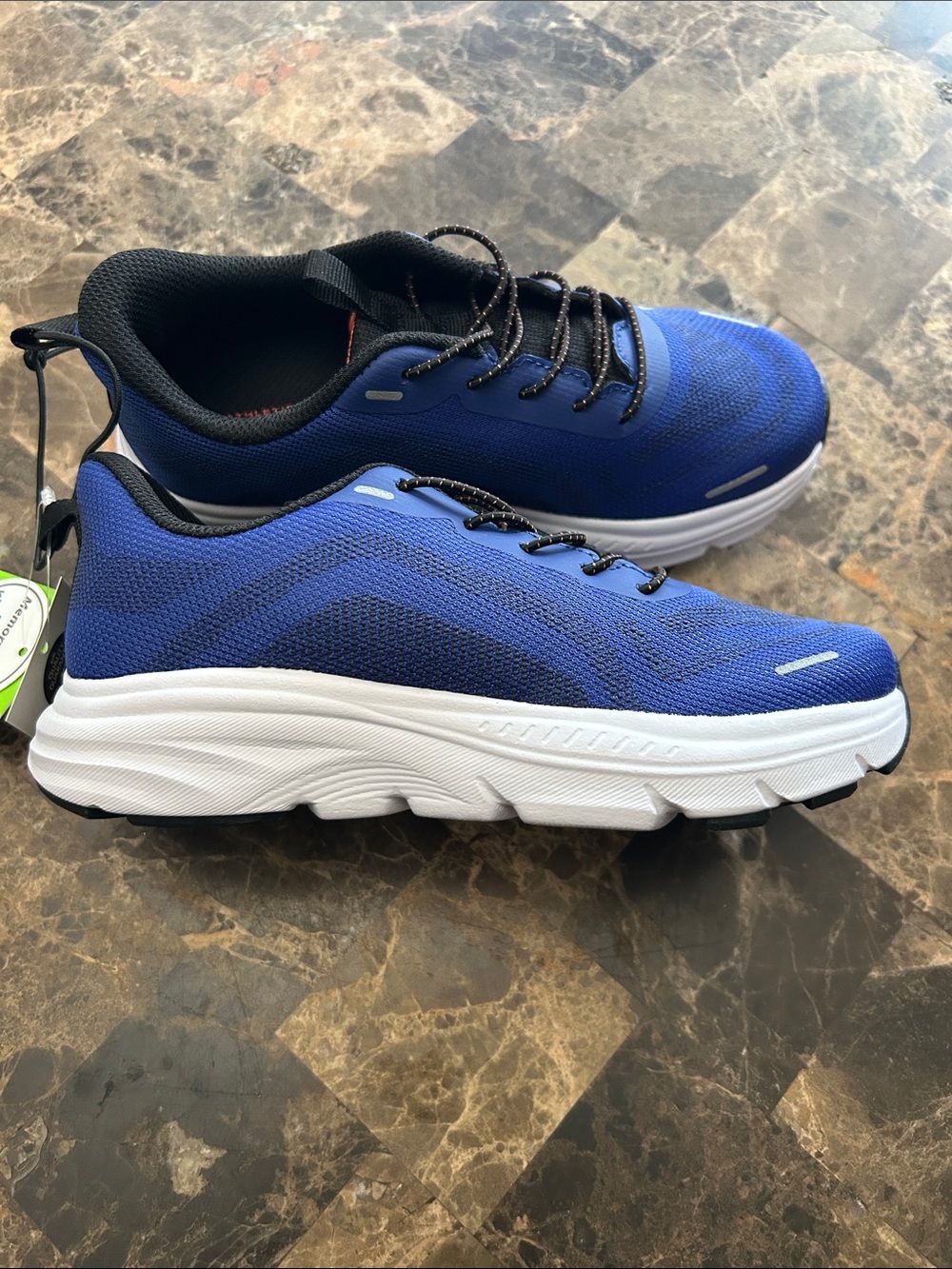 NWT 🆕 Athletic Works Boys’ Lightweight Blue Athletic No-Tie Sneakers